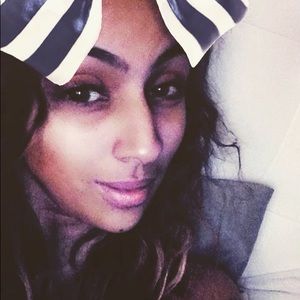 Meet your Posher, Candy